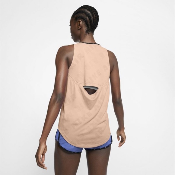 Nike Women’s Air tank Medium - Picture 3 of 5